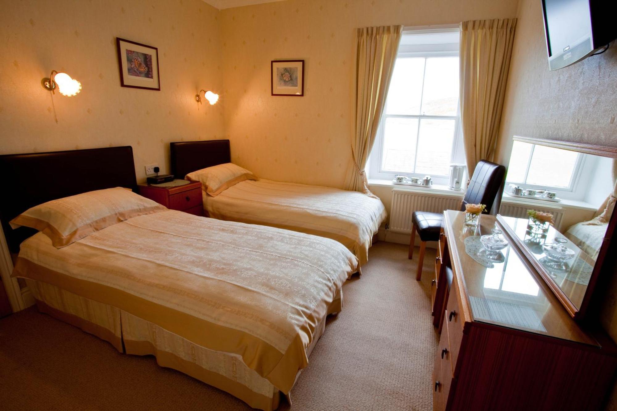 Gwrach Ynys Country Guest House Гарлек Екстер'єр фото