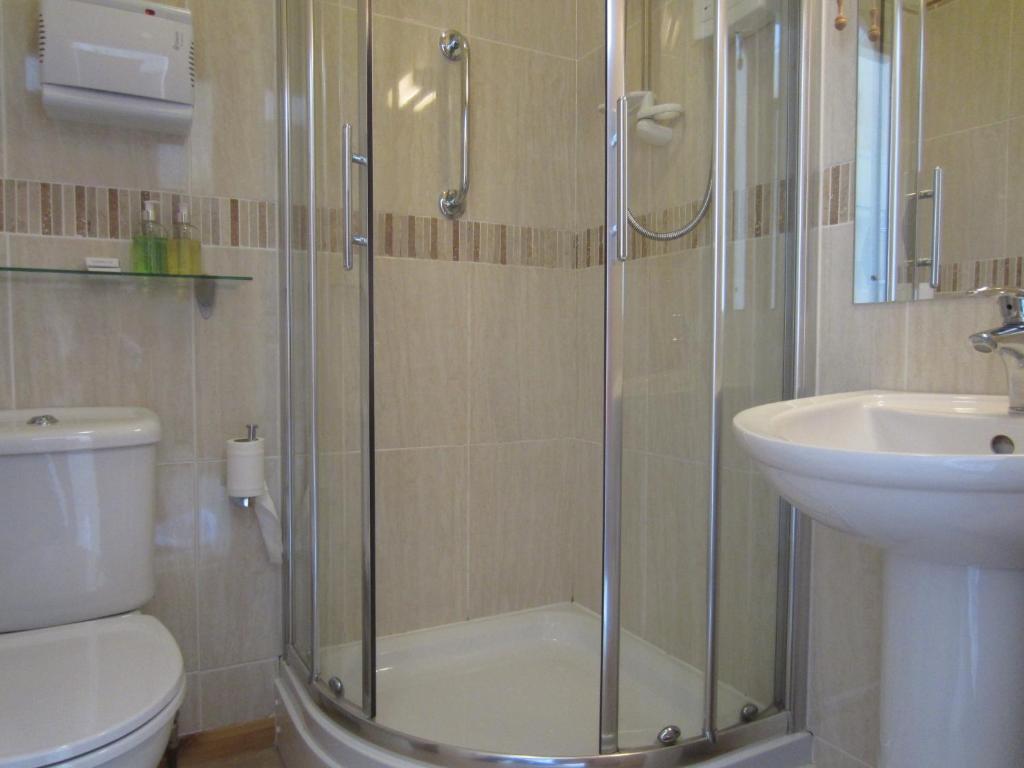 Gwrach Ynys Country Guest House Гарлек Номер фото